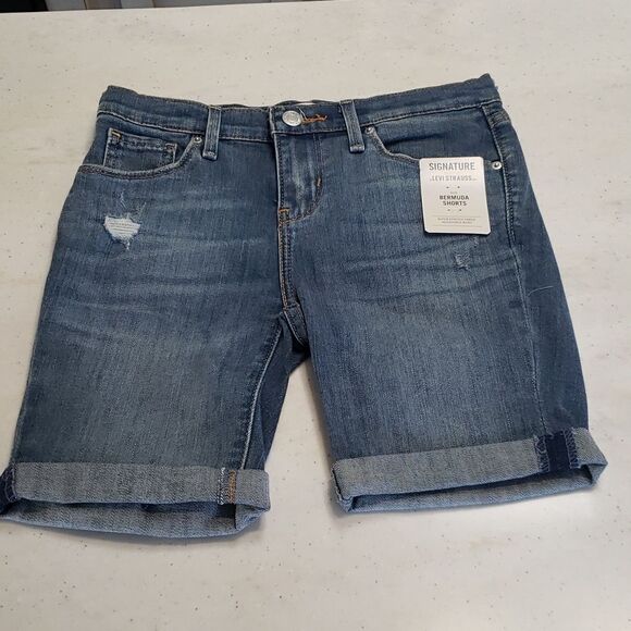 NWT Girls Signature Levi's GOLD Cuffed Bermuda Shorts Sz 10 - Picture 2 of 9